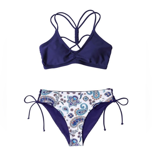 Women’s Dream Two Piece Reversable Bottom Bikini Swimsuit Set NWT Size M - Picture 3 of 3